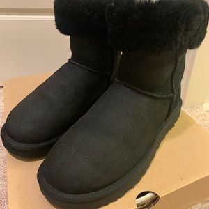 UGG Shoes - UGG Classic Short II Boots UGG Shoes - UGG Classic Short II Boots